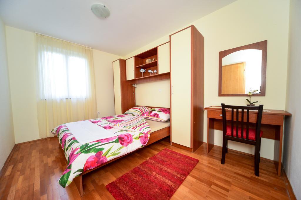 Apartments Ivan Zadar Exteriör bild