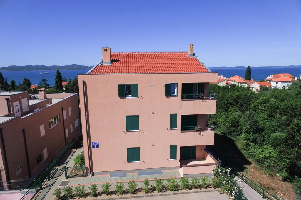 Apartments Ivan Zadar Exteriör bild